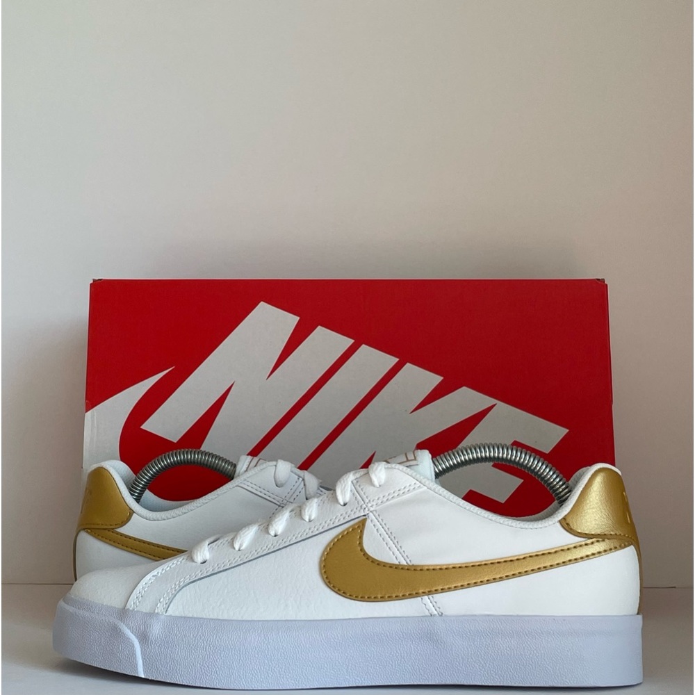 Nike Court Royale Ac “White/Metallic Gold”
